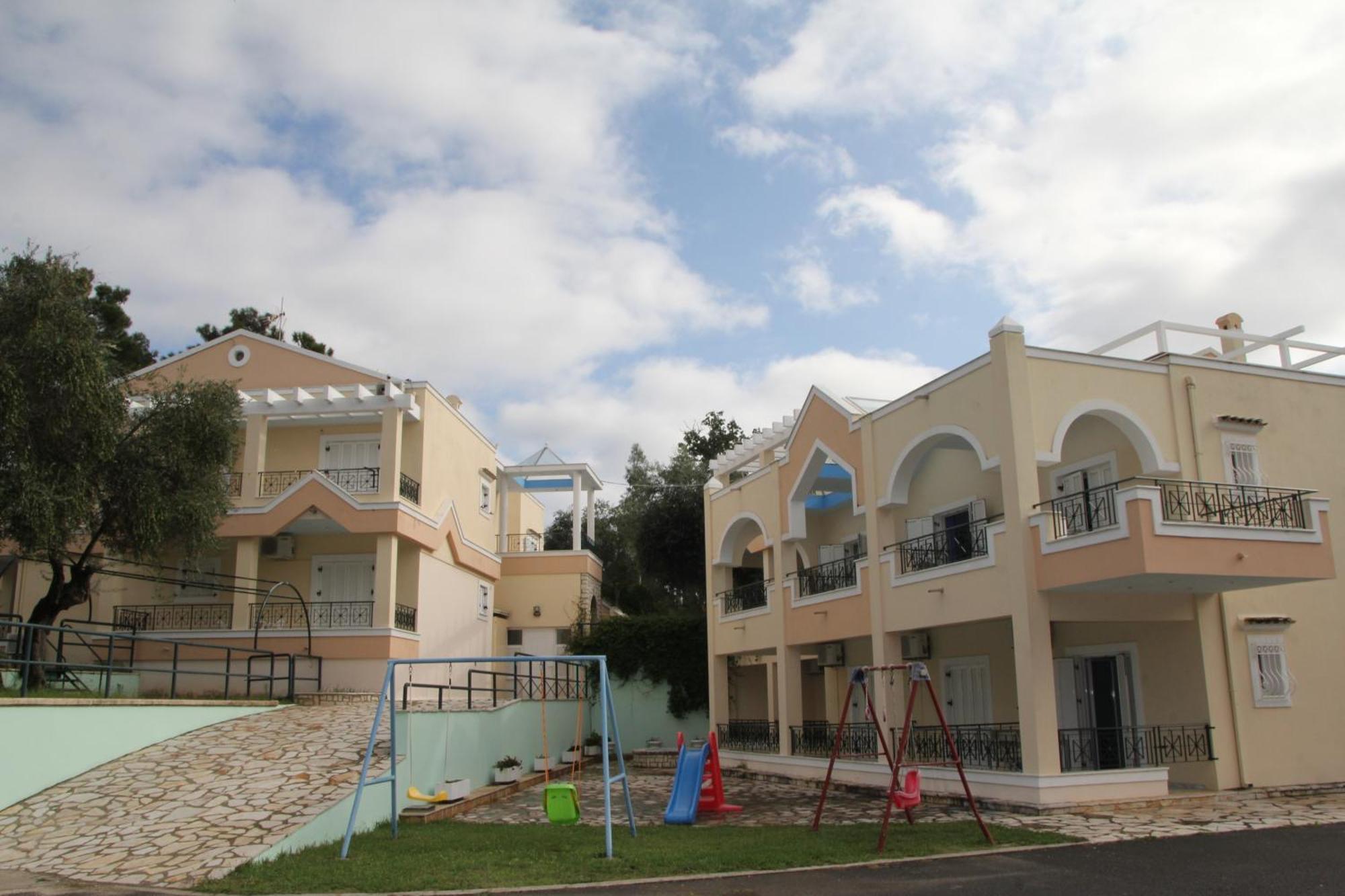 Saint Nicholas Beach Resort 다시아 외부 사진