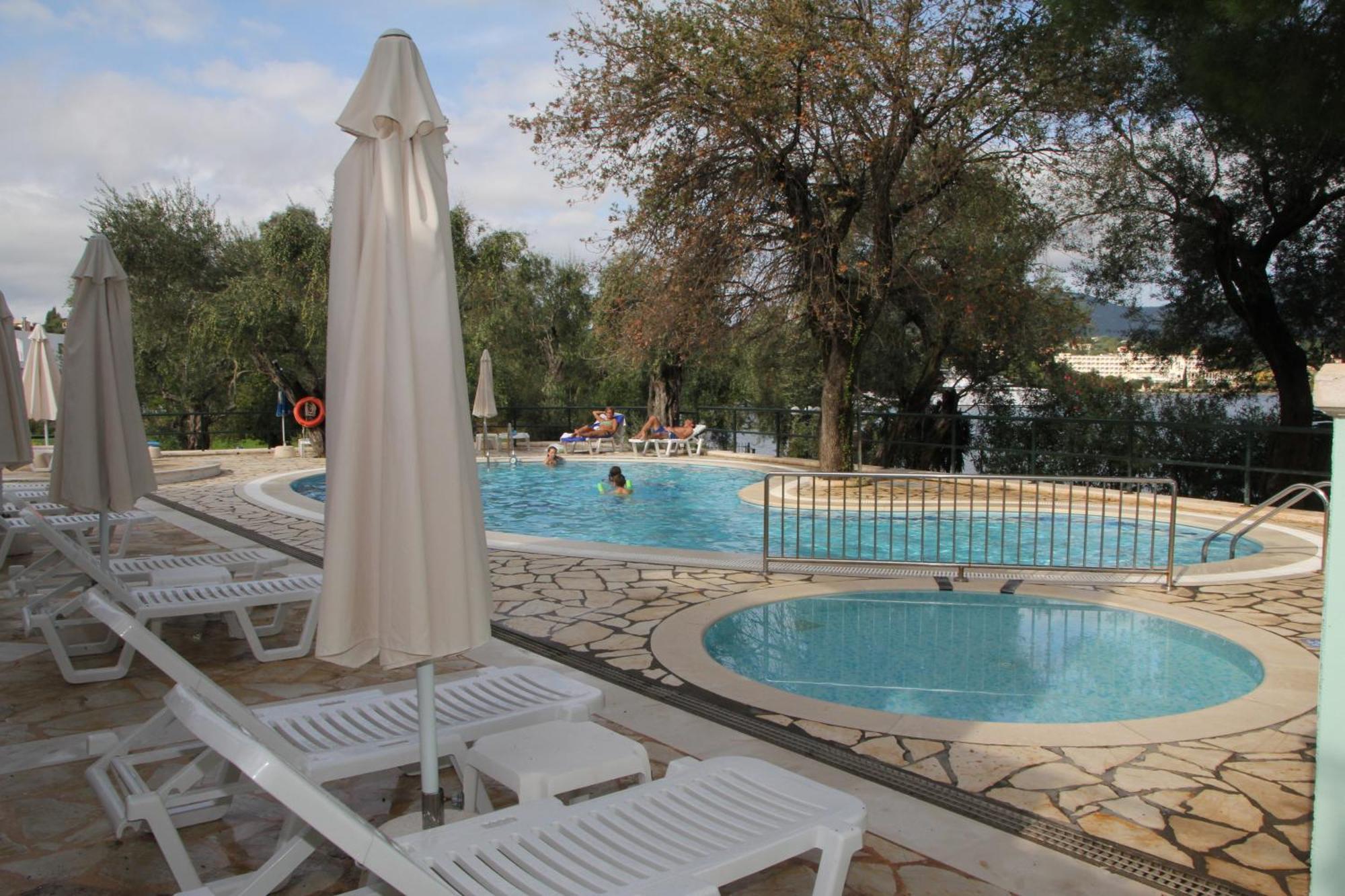 Saint Nicholas Beach Resort 다시아 외부 사진