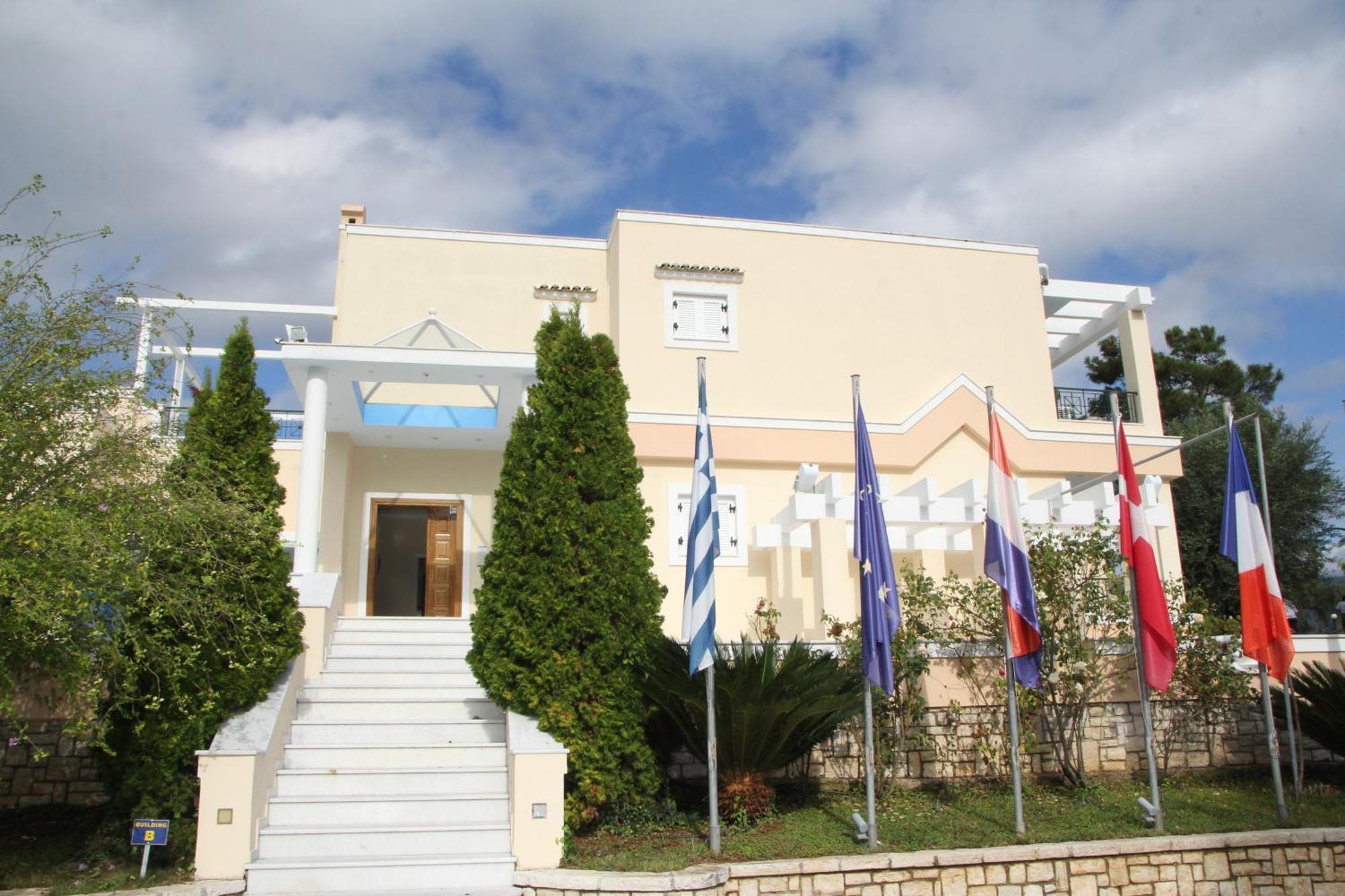 Saint Nicholas Beach Resort 다시아 외부 사진
